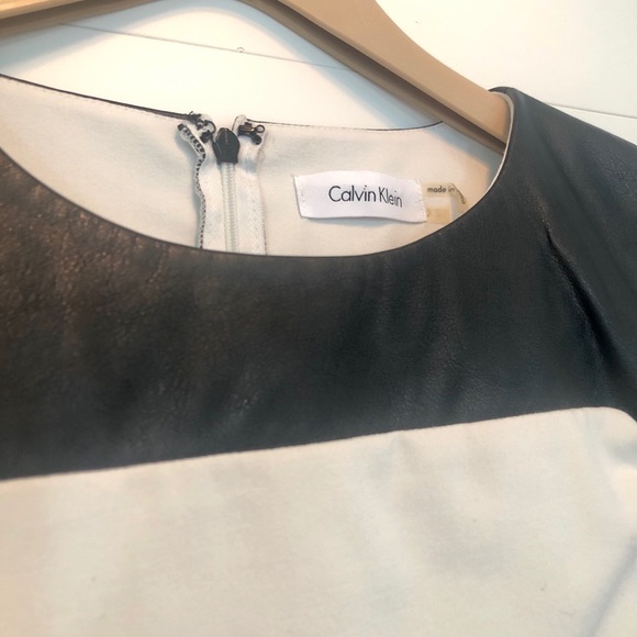 Calvin Klein Black and White Top - Picture 2 of 3
